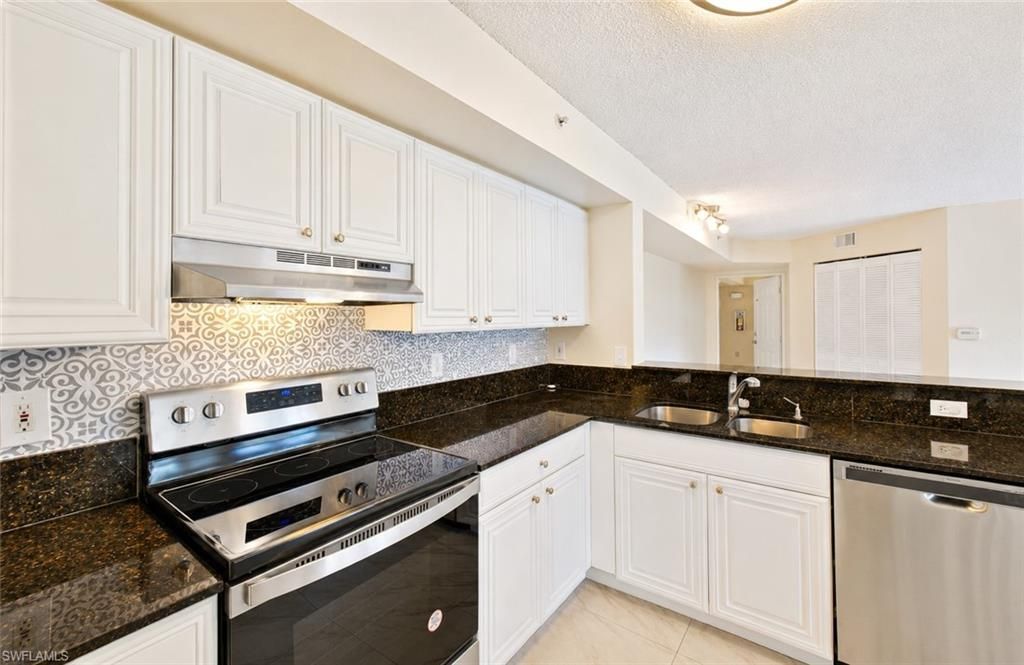 8265 Ibis Club Dr , Unit 602, Naples, FL 34104 Photo