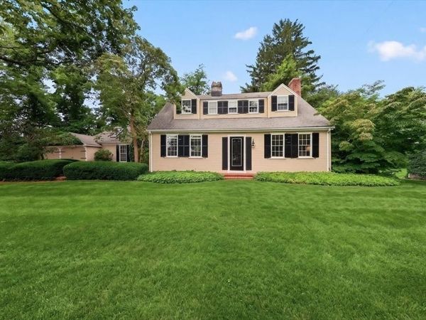 52 Standish Street, Duxbury, MA 02332