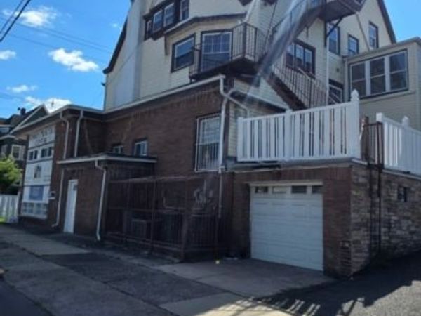 423 15Th Ave, Paterson, NJ 07504