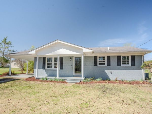 705 N Military St , Loretto, TN 38469