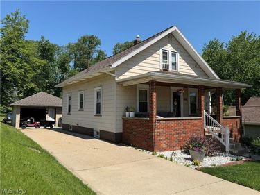 128 NW Mill Street NW, Sugarcreek, OH 44681
