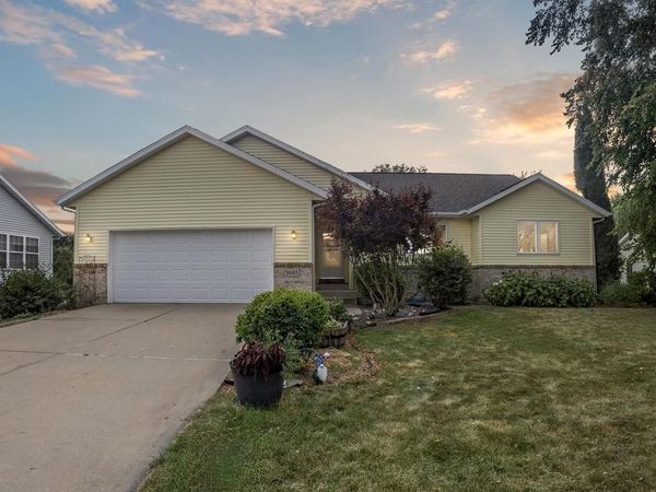 5605 Black Walnut Court, McFarland, WI 53558