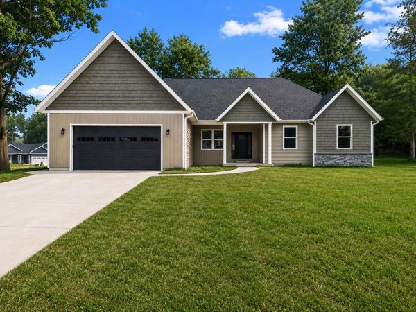 64 Arapaho Trail, Coldwater, MI 49036