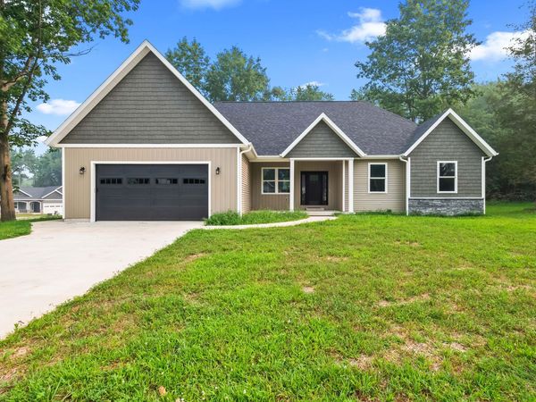 64 Arapaho Trail, Coldwater, MI 49036