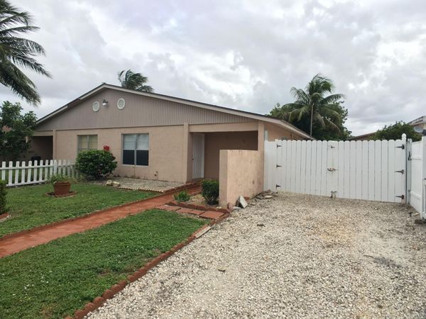 5852 ALBERT Road, West Palm Beach, FL 33415