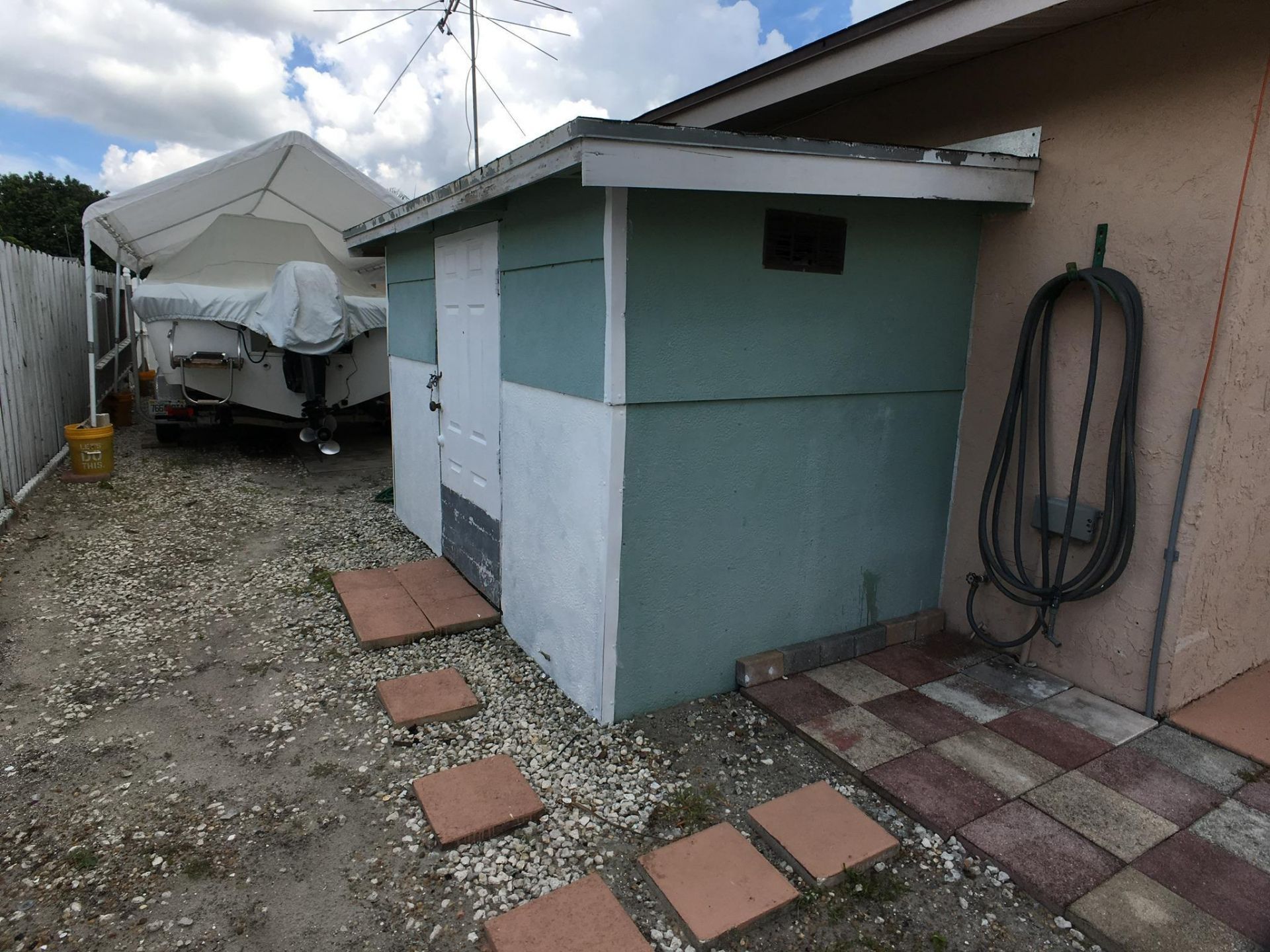 5852 Albert Road, West Palm Beach, FL 33415 Photo