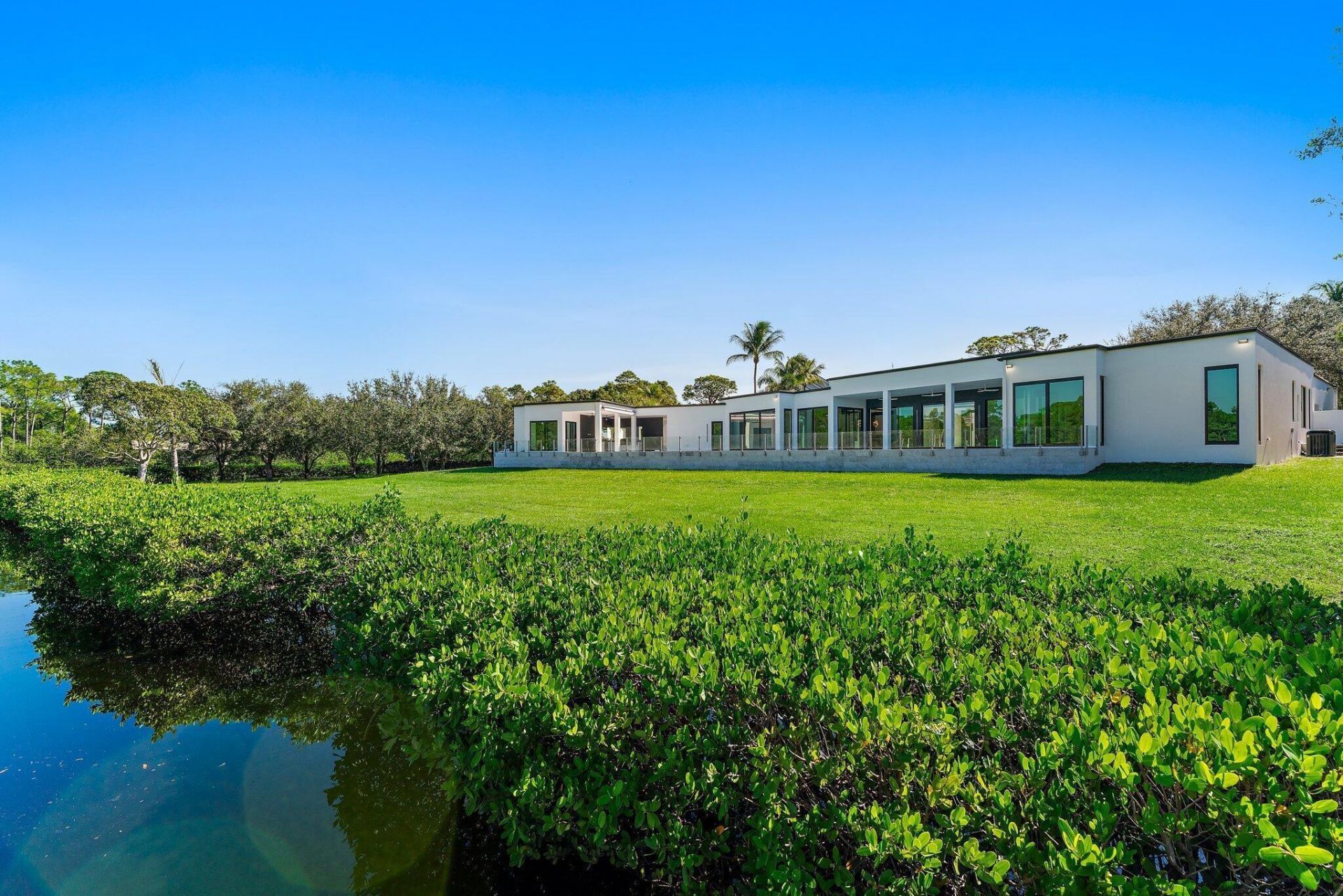 8309 SE Rivers Edge Street, Jupiter, FL 33458 Photo