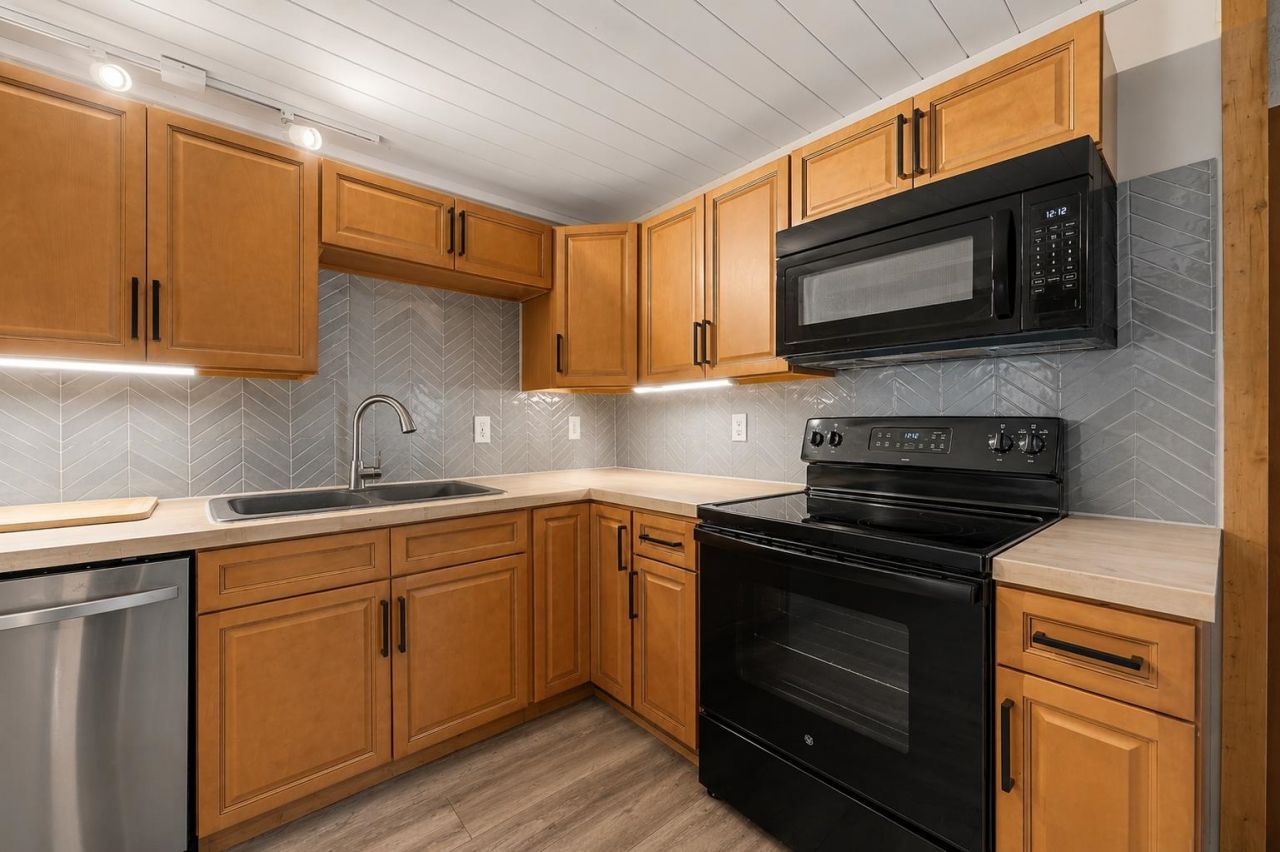 4792 Quiet Ave. Photo 15