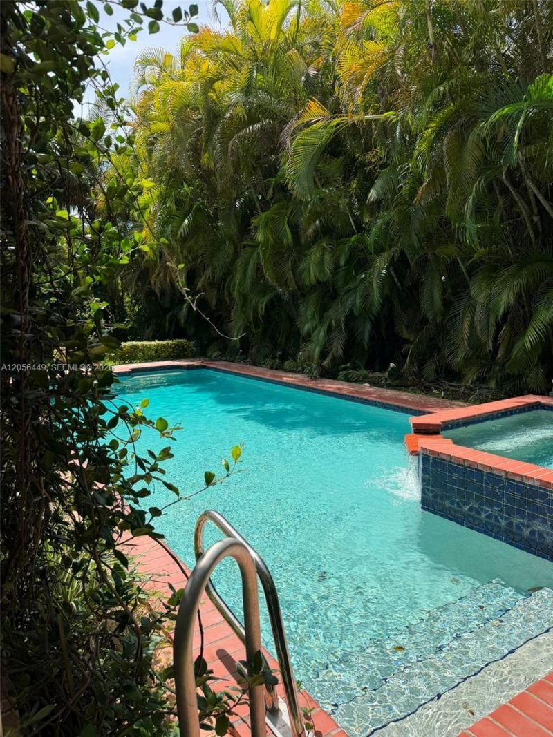 1540 Dorado Ave, Coral Gables, FL 33146 Photo