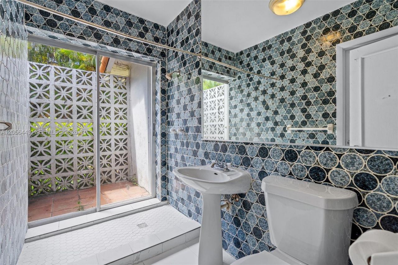 1540 Dorado Ave, Coral Gables, FL 33146 Photo