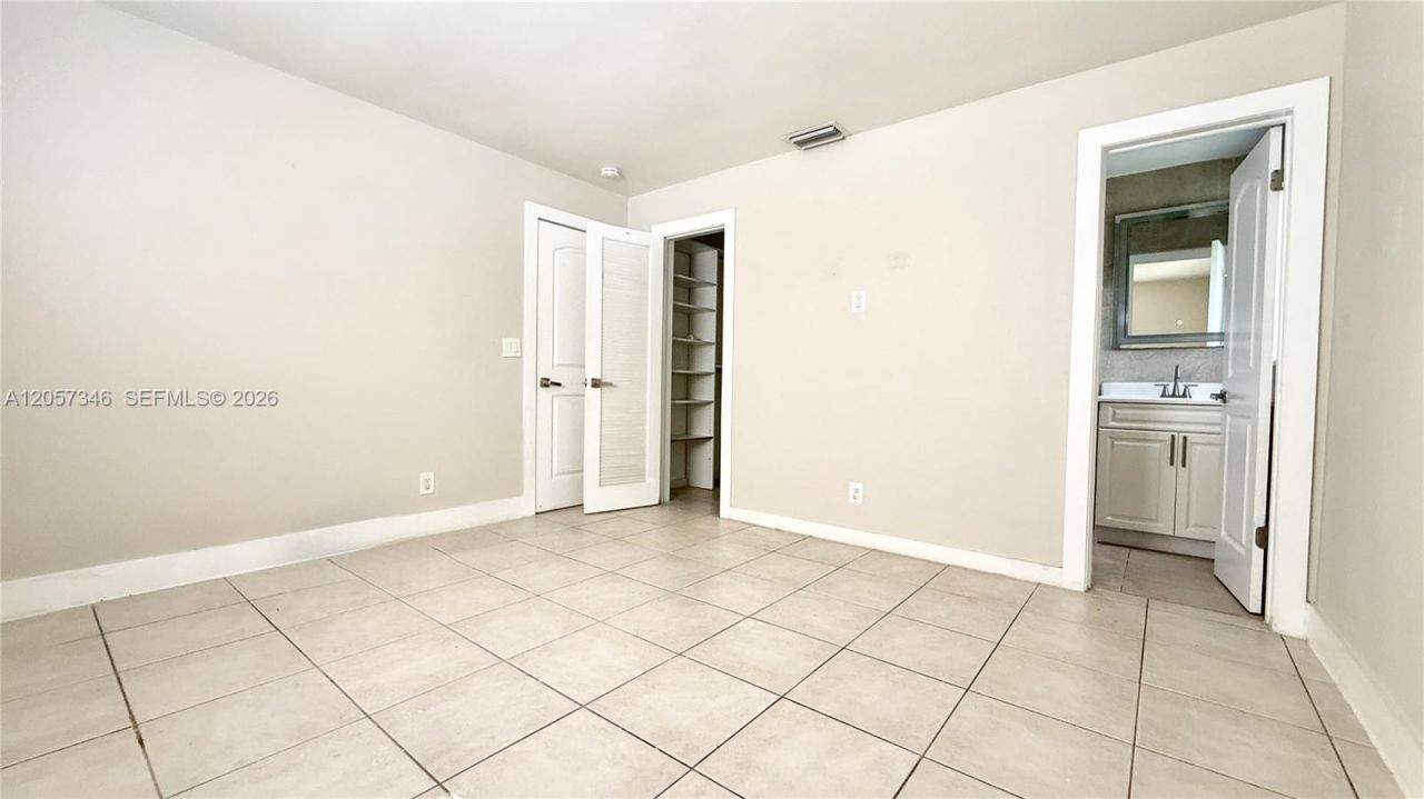 320 Holloway Dr, Plantation, FL 33317 Photo