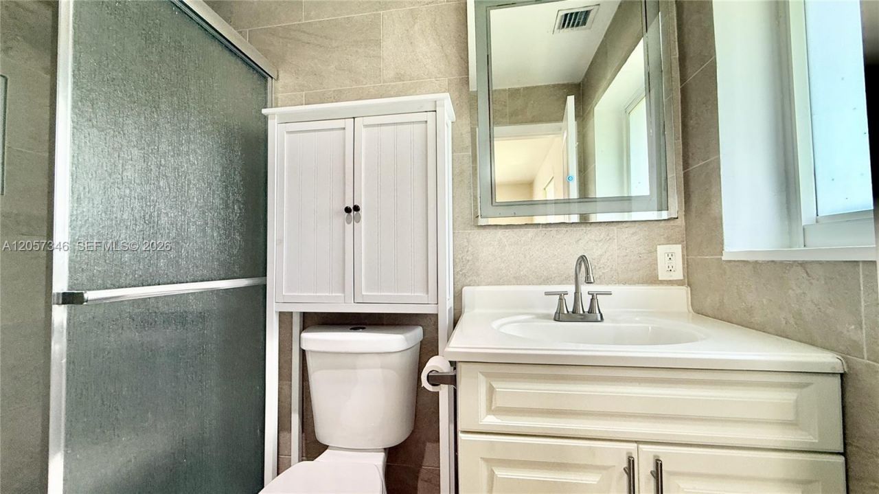 320 Holloway Dr, Plantation, FL 33317 Photo