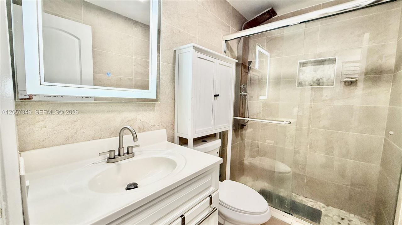 320 Holloway Dr, Plantation, FL 33317 Photo