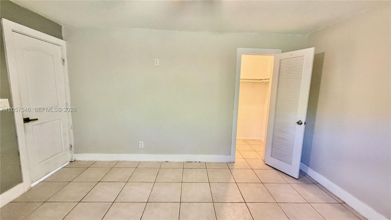 320 Holloway Dr, Plantation, FL 33317 Photo