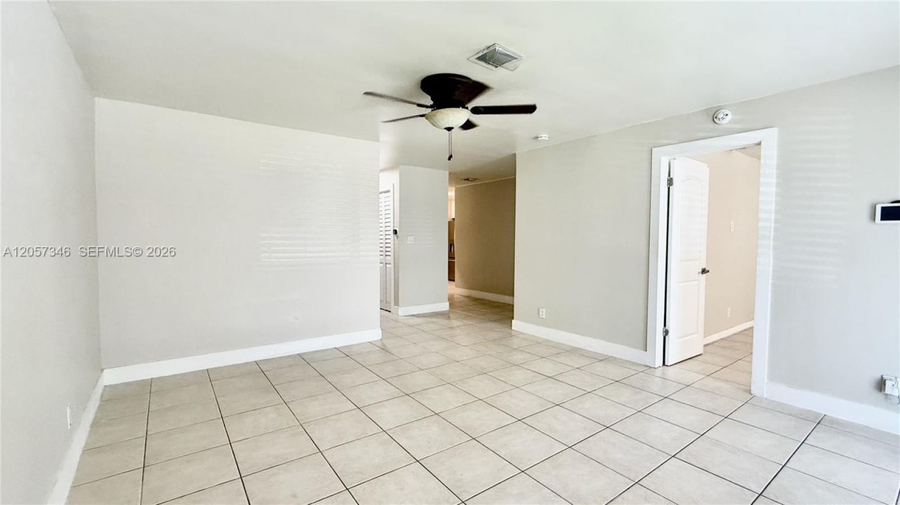 320 Holloway Dr, Plantation, FL 33317 Photo