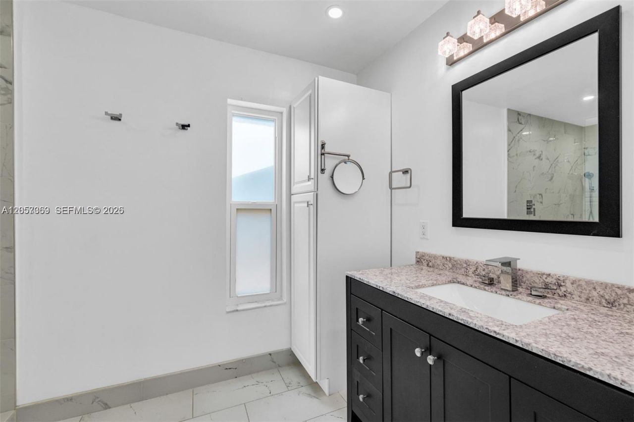 851 SW 49th Ter, Unit 1, Margate, FL 33068 Photo