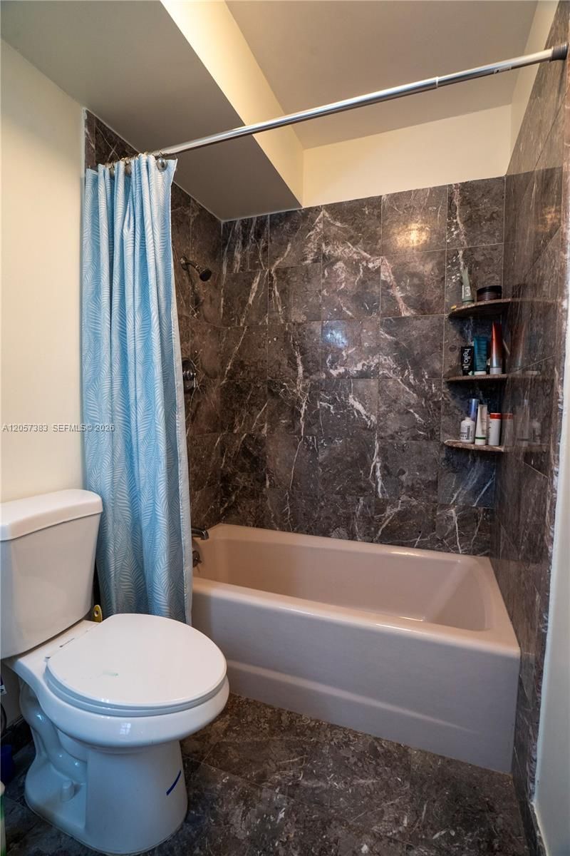 2500 Parkview Dr , Unit 616, Hallandale Beach, FL 33009 Photo