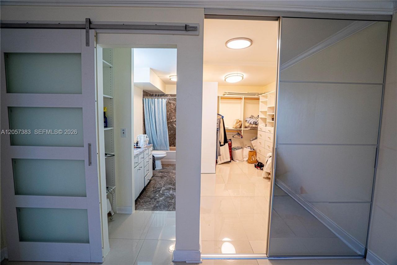 2500 Parkview Dr , Unit 616, Hallandale Beach, FL 33009 Photo