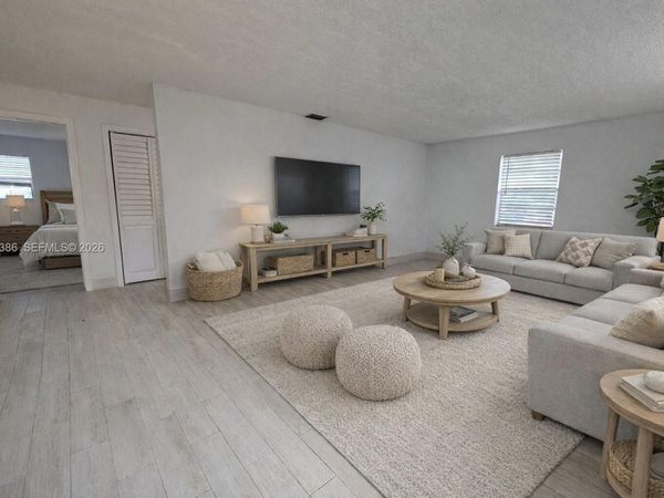 4621 SW 33rd Ave , Unit 1, Dania Beach, FL 33312