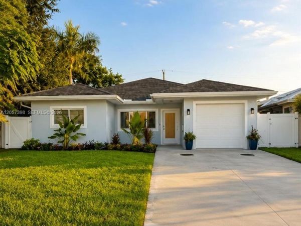 6958 Park St , Hollywood, FL 33024