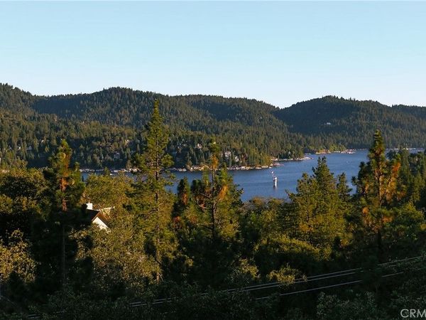 1239 Yosemite , Lake Arrowhead, CA 92352