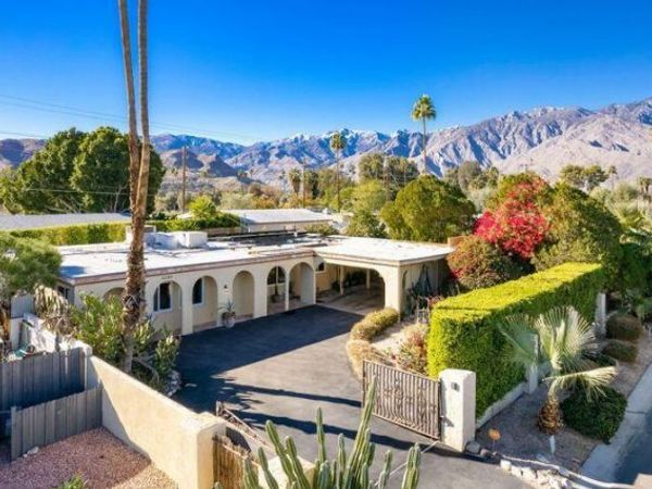 4385 E Paseo Caroleta , Palm Springs, CA 92264