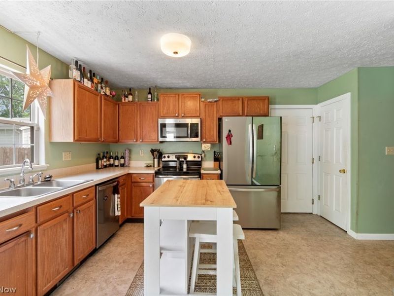 2483 Clara Street, Cuyahoga Falls, OH 44221 Photo 11