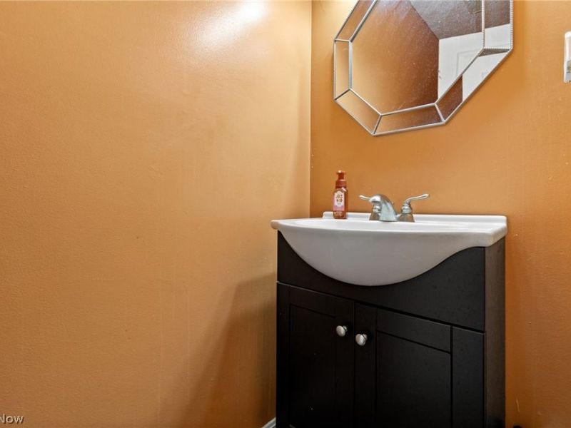 2483 Clara Street, Cuyahoga Falls, OH 44221 Photo 15