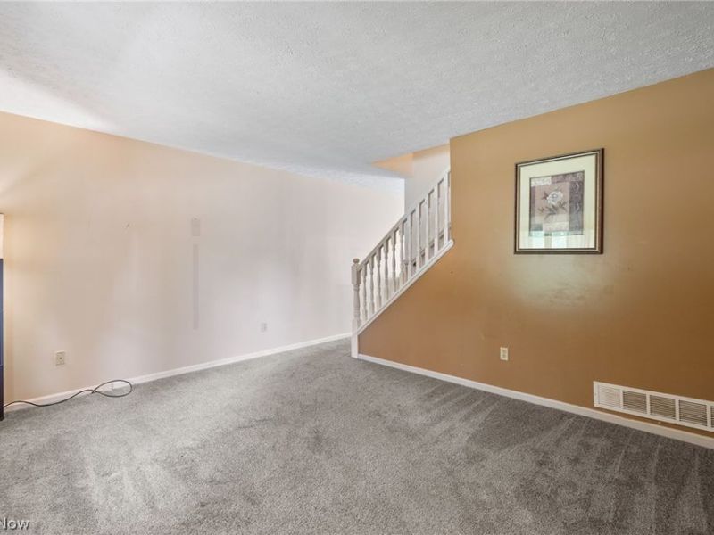 2483 Clara Street, Cuyahoga Falls, OH 44221 Photo 7