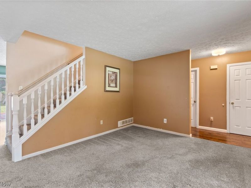 2483 Clara Street, Cuyahoga Falls, OH 44221 Photo 8