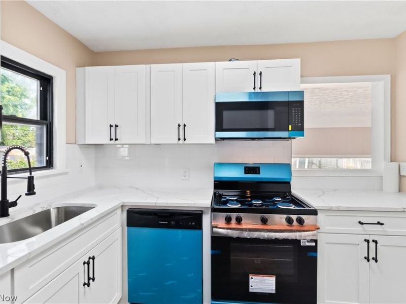 12904 Brookfield Avenue, Cleveland, OH 44135 Photo 14