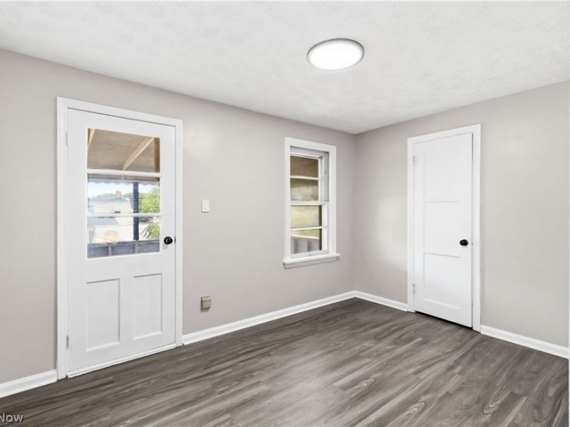 12904 Brookfield Avenue, Cleveland, OH 44135 Photo 22