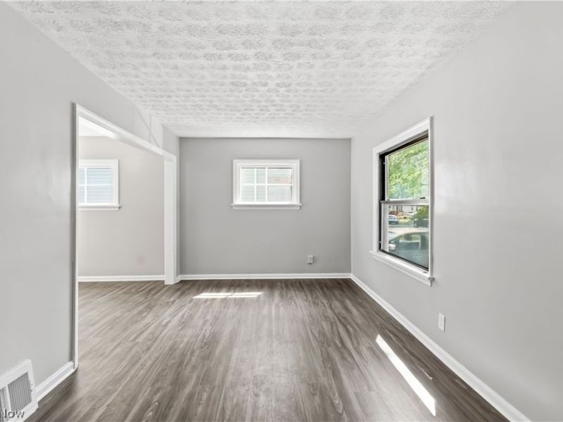 12904 Brookfield Avenue , Cleveland, OH 44135 Photo 4