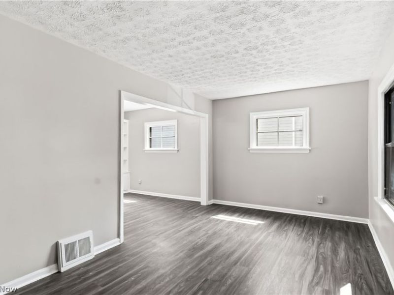 12904 Brookfield Avenue, Cleveland, OH 44135 Photo 6