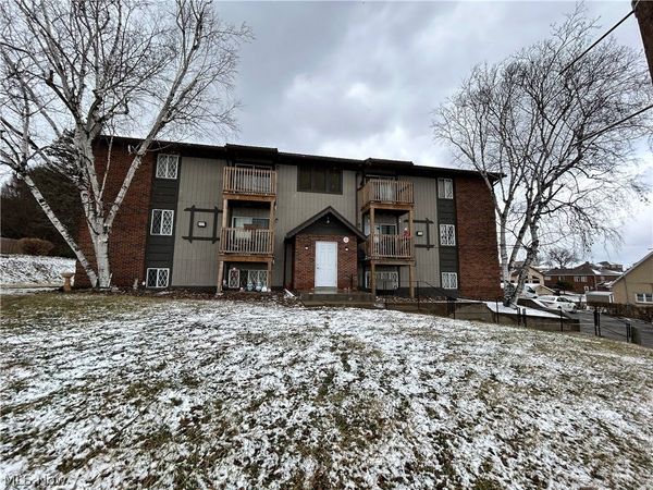 3433 Pennsylvania Avenue , Unit 11, Weirton, WV 26062
