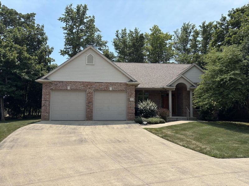 213 Peridot Drive, Anna, OH 45302 Photo 2