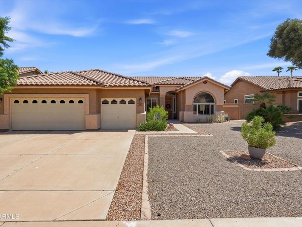 287 W OXFORD Lane, Gilbert, AZ 85233