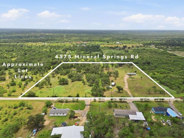 4575 Mineral Springs RD, Lockhart, TX 78644