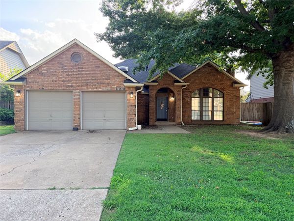 11218 S 108th East Avenue , Bixby, OK 74008