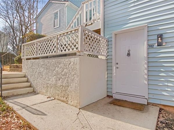 702 Glenleaf Drive , Peachtree Corners, GA 30092
