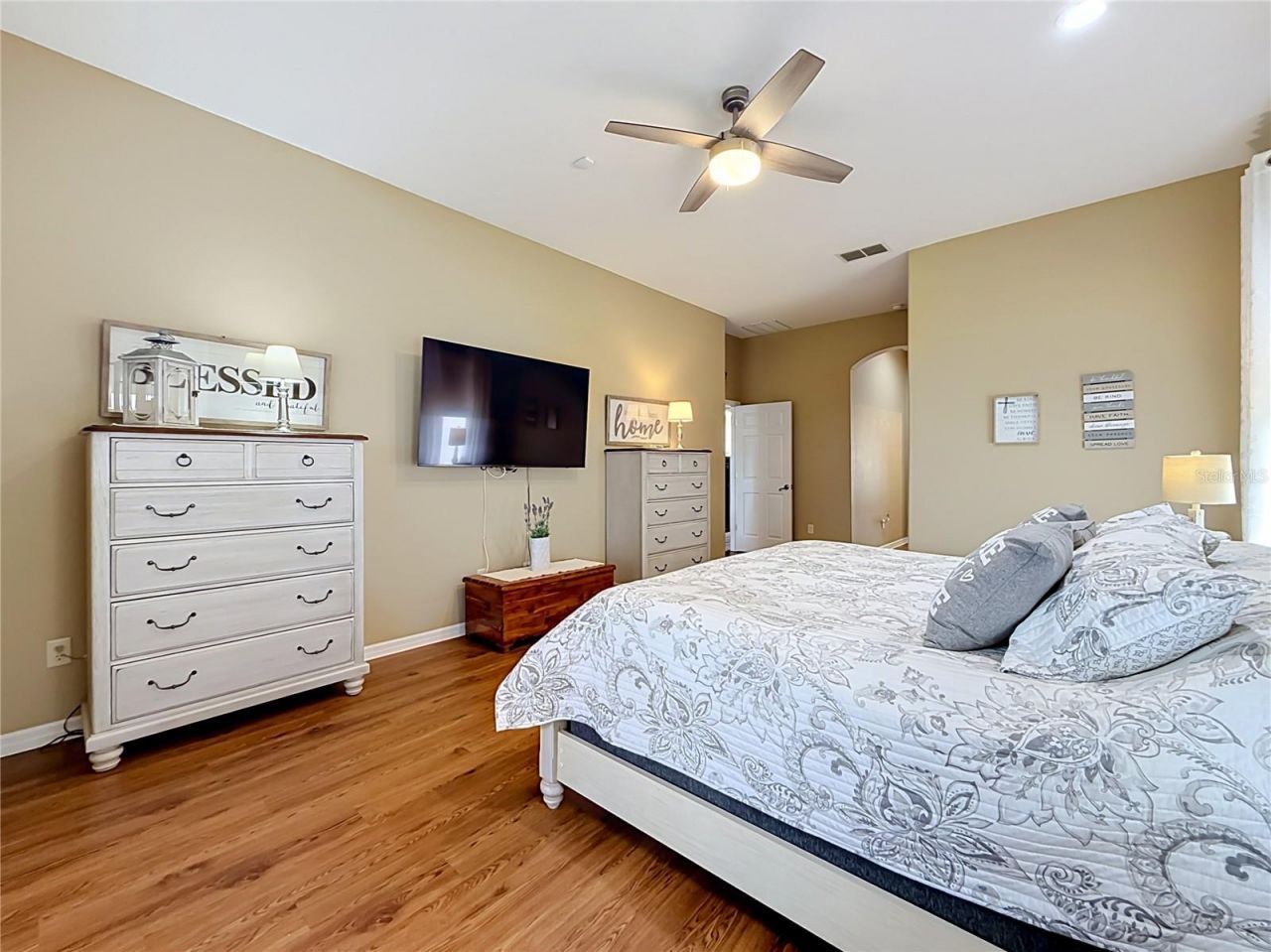25524 Laurel Valley Road , Leesburg, FL 34748 Photo