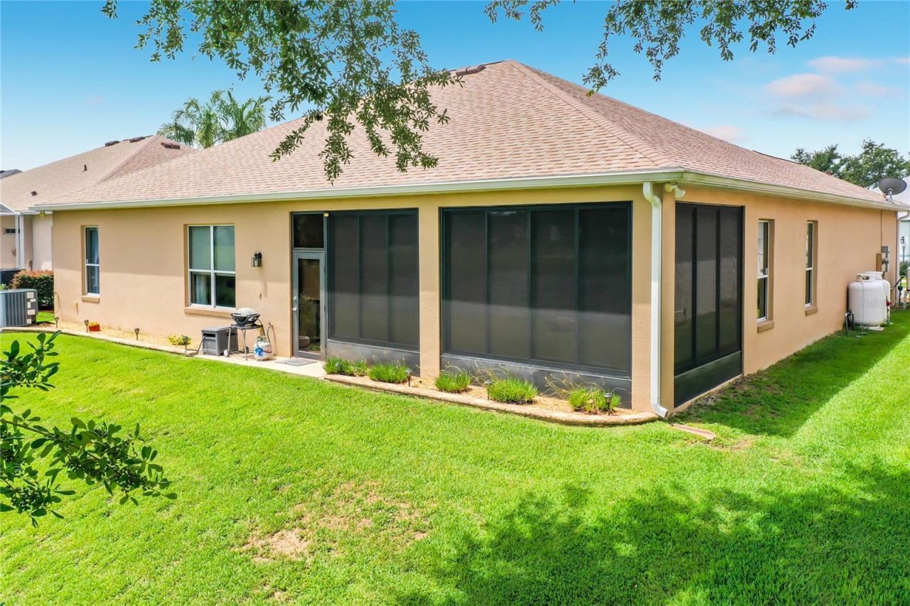 25524 Laurel Valley Road , Leesburg, FL 34748 Photo