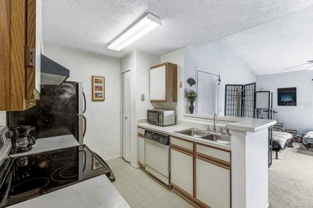 2231 Cascades Boulevard , Unit 304, Kissimmee, FL 34741 Photo