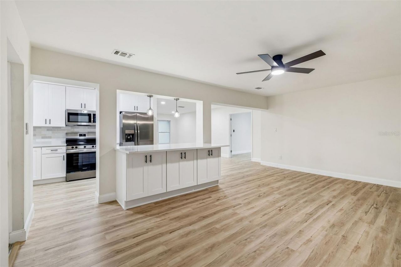 6781 33rd Avenue N, Saint Petersburg, FL 33710 Photo