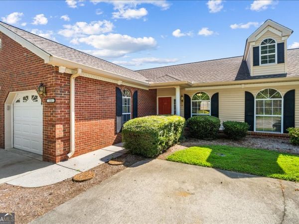 609 Black Oak Drive, Unit 123, Dalton, GA 30721