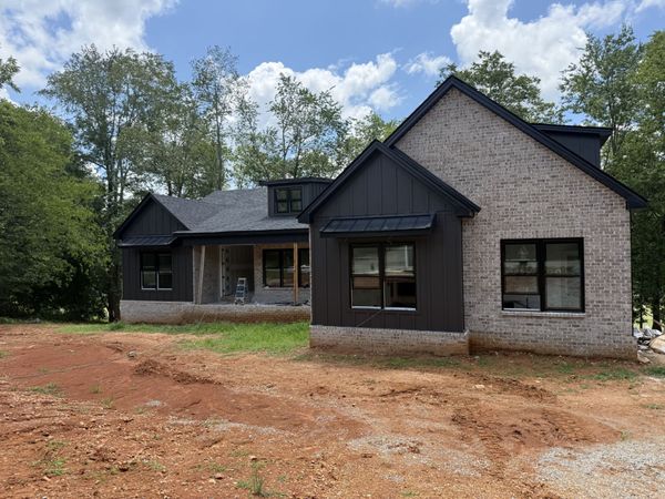 618 Indian Creek Rd , Cumberland Furnace, TN 37051