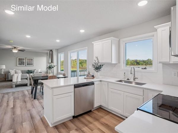2204 White Oak Lane, Granger, IA 50109