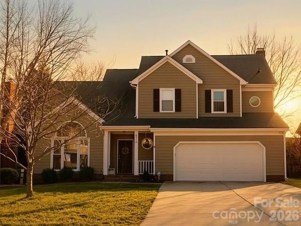 8910 Castlebay Drive, Charlotte, NC 28277