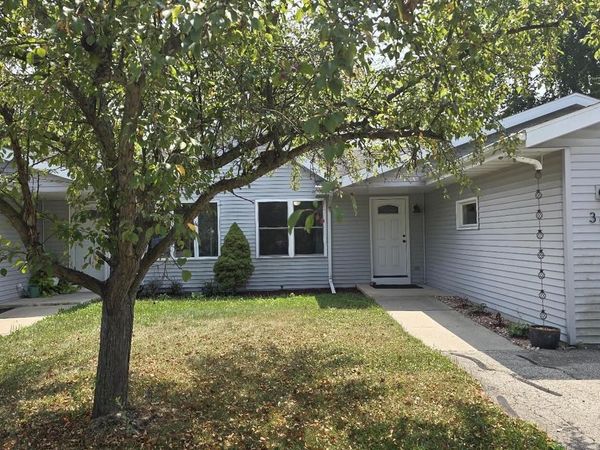 399 W Madison STREET, Cambridge, WI 53523