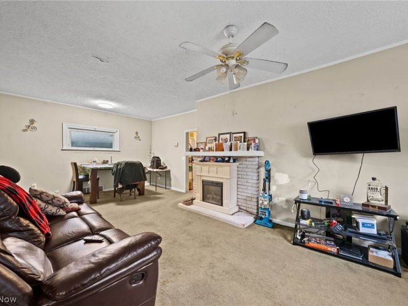 250 Plymouth Road, Eastlake, OH 44095 Photo 6
